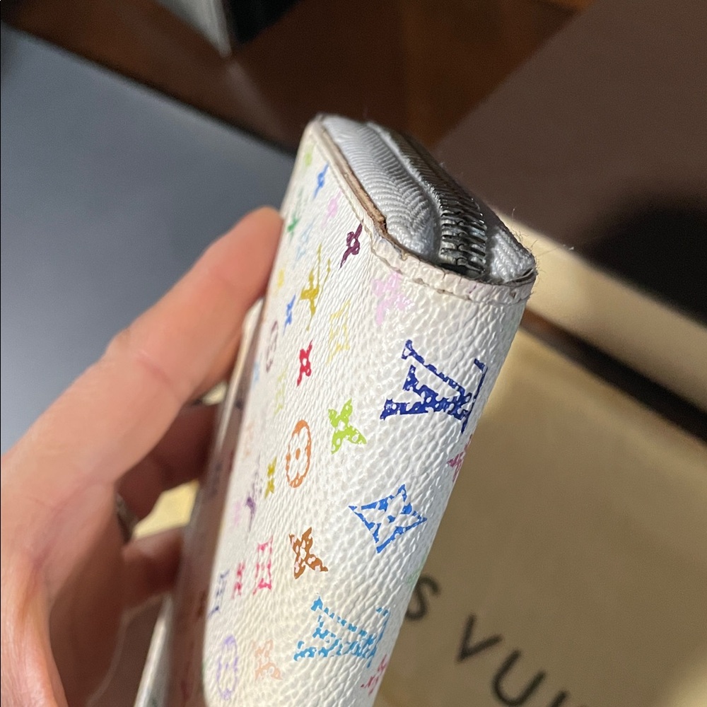 Louis Vuitton White Murakami white  long  Wallet - Picture 4 of 17